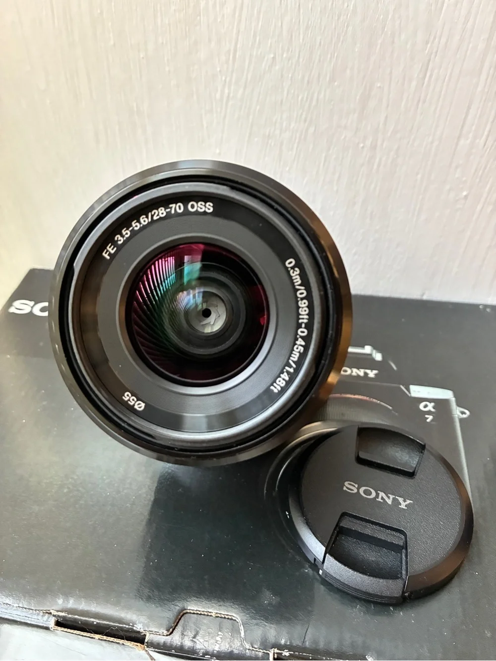 Sony Alpha a7 (Mark 1) Mirrorless Camera with 28mm-70mm f/3.5-5.6 OSS kit lens